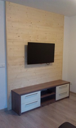 obklad steny Trangoška apartmanový dom